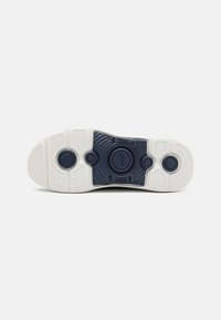 Skechers Performance GO WALK ARCH FIT 2.0 SLIP ON - Zapatillas para caminar - navy/white