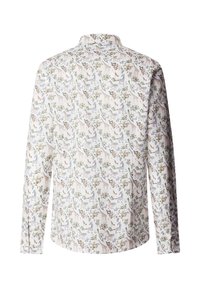 Biela košeľa s dlhým rukávom s celoplošným pastelovým vzorom žiráf, vtákov a listnatých vetvičiek na jednofarebnom pozadí.