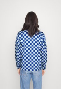Endless Nights WORKER JACKET CHECKERBOARD UNISEX - Casaco de verão - blue