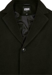 Urban Classics Abrigo clásico - black