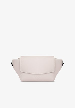 Hellbeige Umhängetasche aus glattem, strukturiertem Material. Verfügt über einen Klappenverschluss und Seitentaschen mit einem dezenten Logo-Detail.