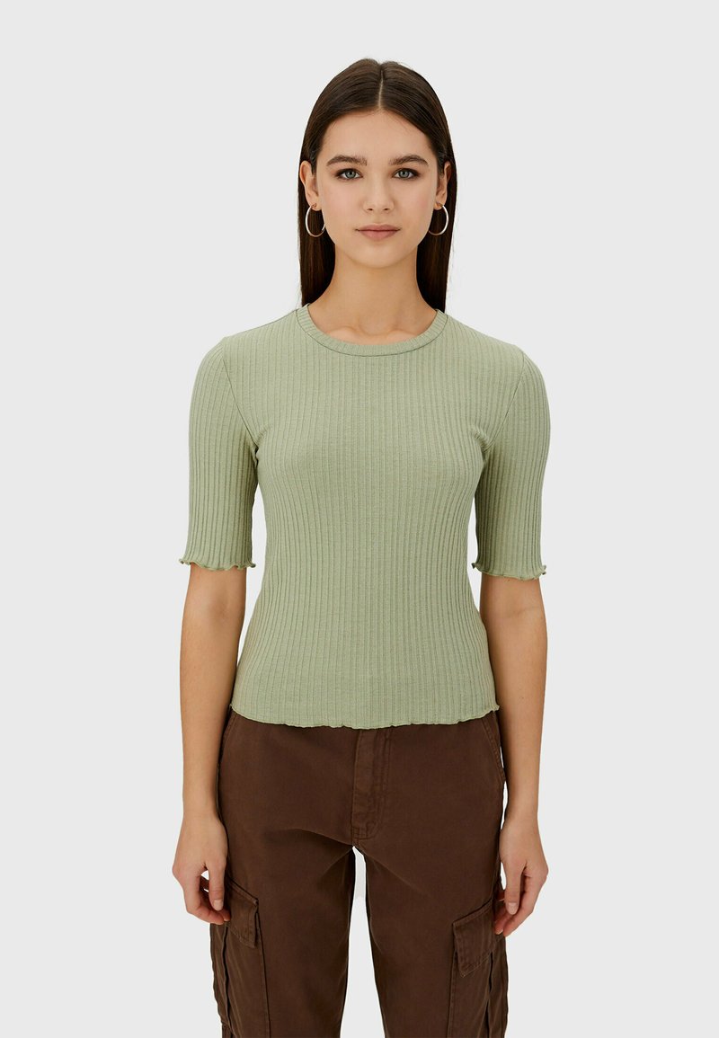 T Shirt Mit ärmeln Bis Zum Ellenbogen Herren Stradivarius MIT ÄRMELN BIS ZUM ELLBOGEN - T-Shirt print - light green