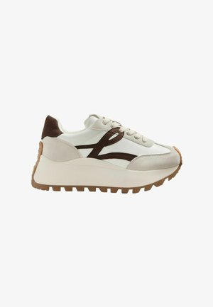 Lipsy, LACEUP CHUNKY FLATFORM TRAINERS - Sneaker low - chocolate brown