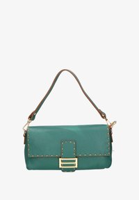 Sélectionné, d pavone