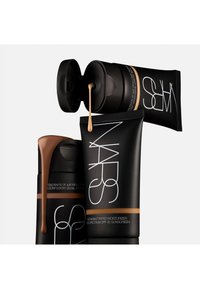 NARS PURE RADIANT TINTED MOISTURIZES - Foundation - marrakesh