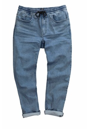 Jasnoniebieskie dżinsowe joggery z elastycznym pasem, sznurkiem i podwiniętymi mankietami; cztery kieszenie z delikatnie wyblakłą teksturą.