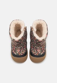 Wheat DELANEY jasnoróżowy