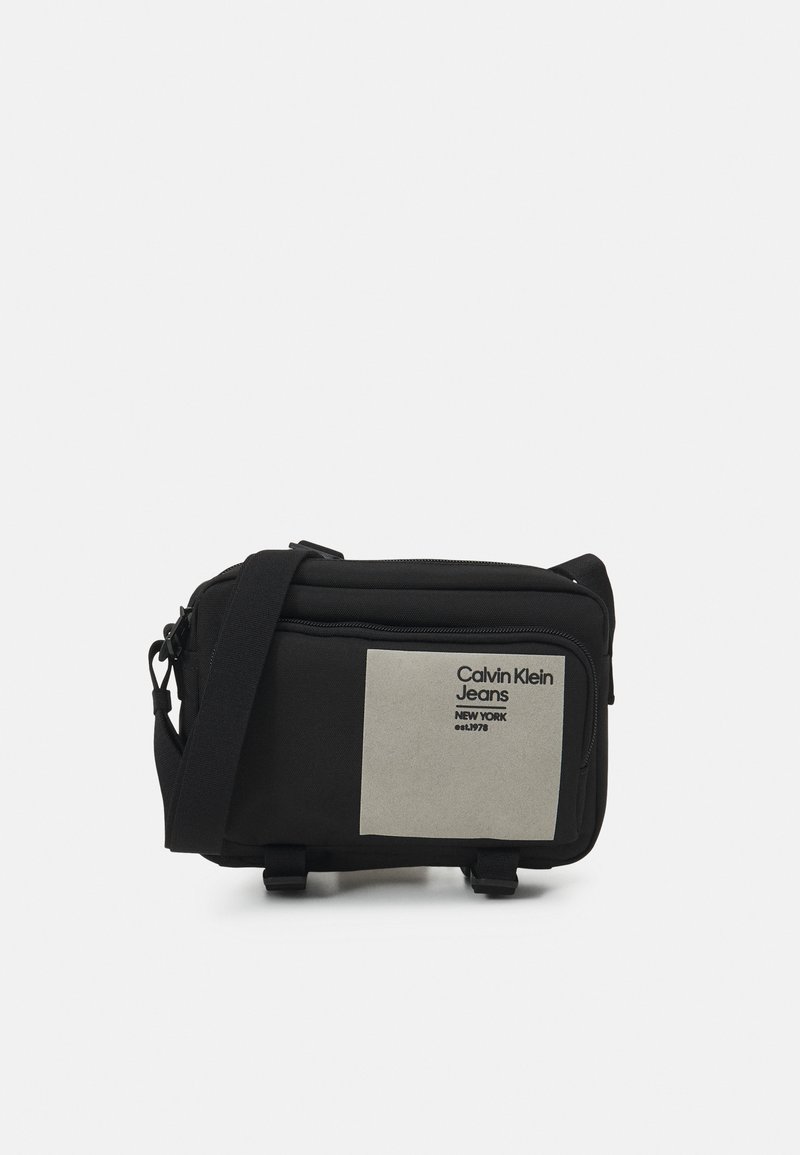 Calvin Klein Jeans SPORT ESSENTIALS CAMERA UNISEX Across body bag black Zalando.co.uk