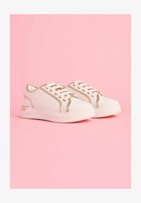 Vybráno, white canvas