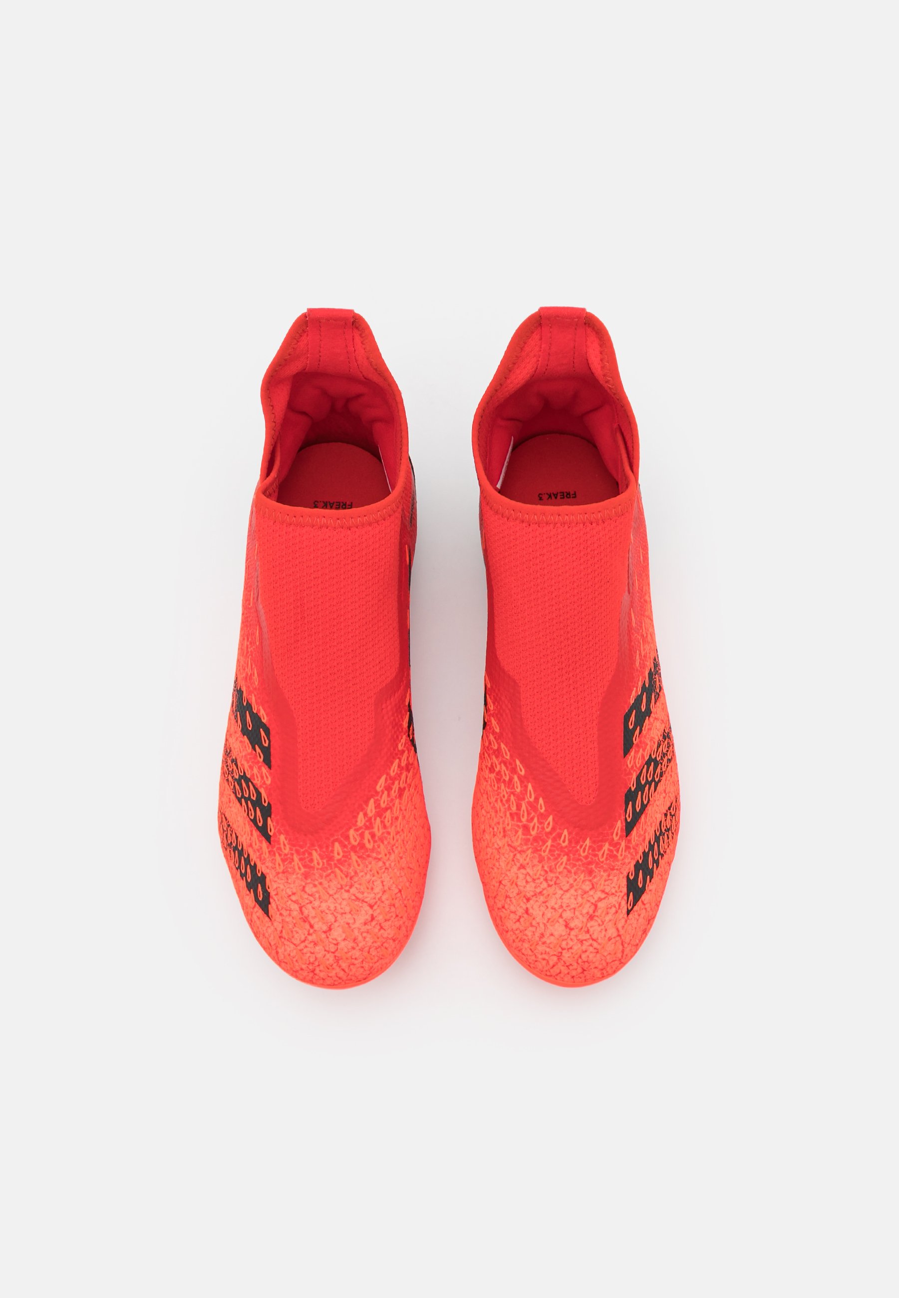 adidas Performance PREDATOR FREAK .3 FG - Voetbalschoenen met kunststof  noppen - red/core black/solar red/Rood - Zalando.nl