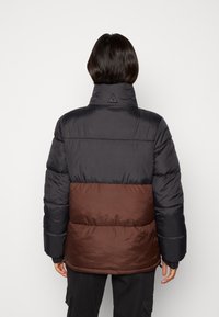 b.young Giacca invernale - black