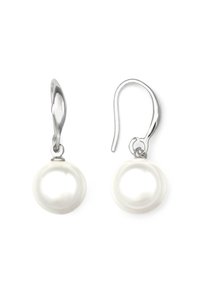 Orecchini a goccia di perle bianche con ganci in argento. Le perle sono rotonde, lisce e lucide, riflettendo la luce. Design semplice ed elegante.