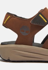 Thumbnail Image 7