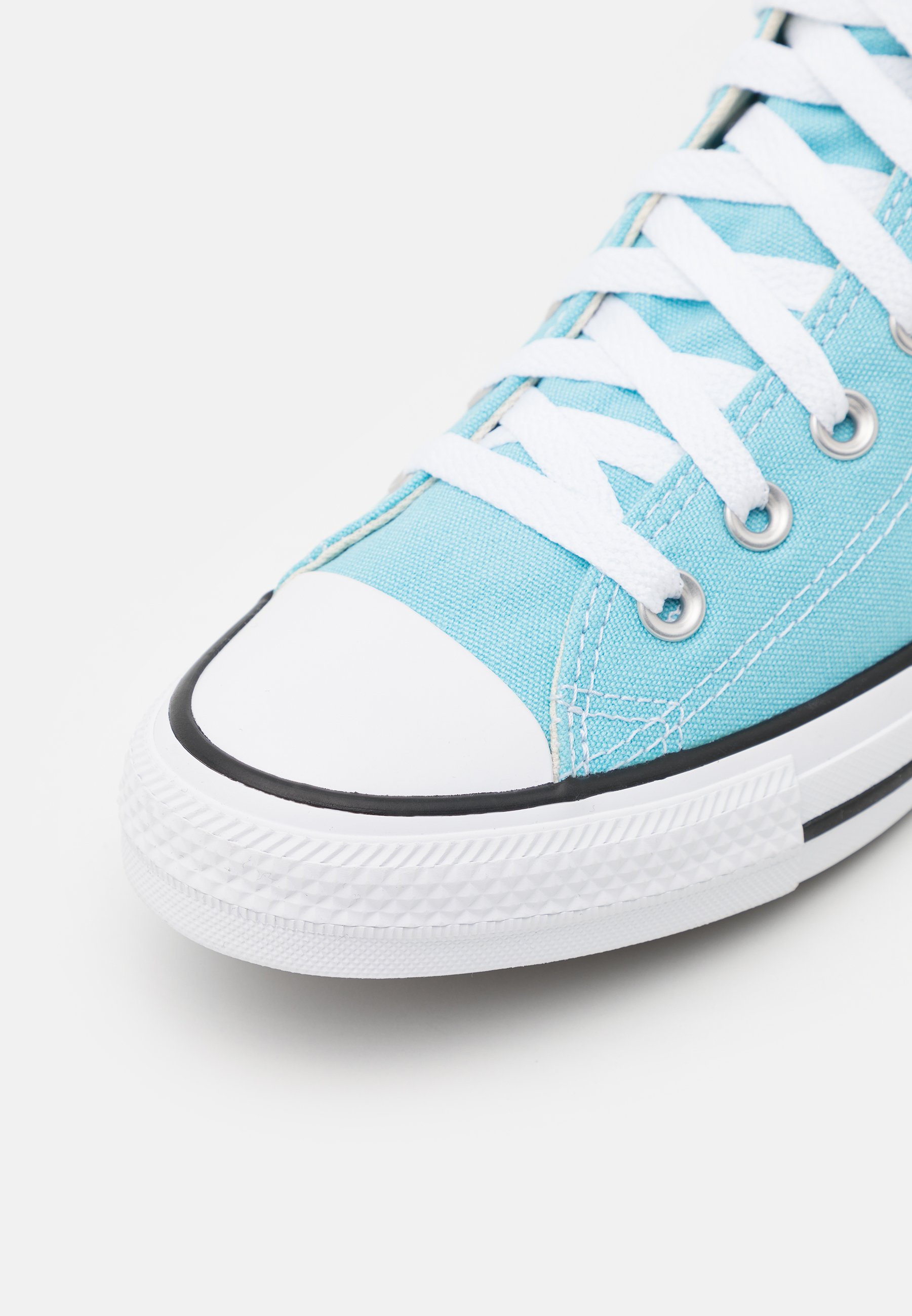 converse chuck taylor all star light blue