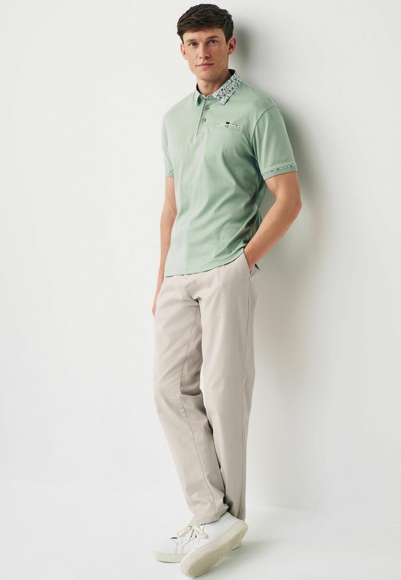 Next SMART COLLAR - Bluză polo - mottled green