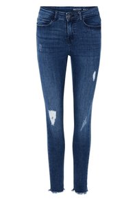 Jeans ajustados de denim azul oscuro con parches desgastados cerca de las rodillas y dobladillo deshilachado. Cuenta con un diseño clásico de cinco bolsillos y cierre de botón.