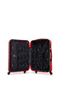 WITTCHEN MEDIUM SUITCASE WITH LUGGAGE TAG FROM ABS - Trolley - red