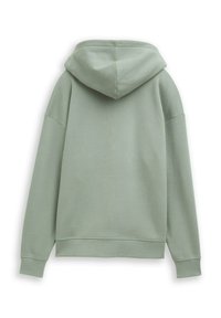 Felpa verde con cappuccio, caratterizzata da una texture morbida, vestibilità ampia, polsini e orlo a coste. Design semplice, senza motivi visibili o accessori.