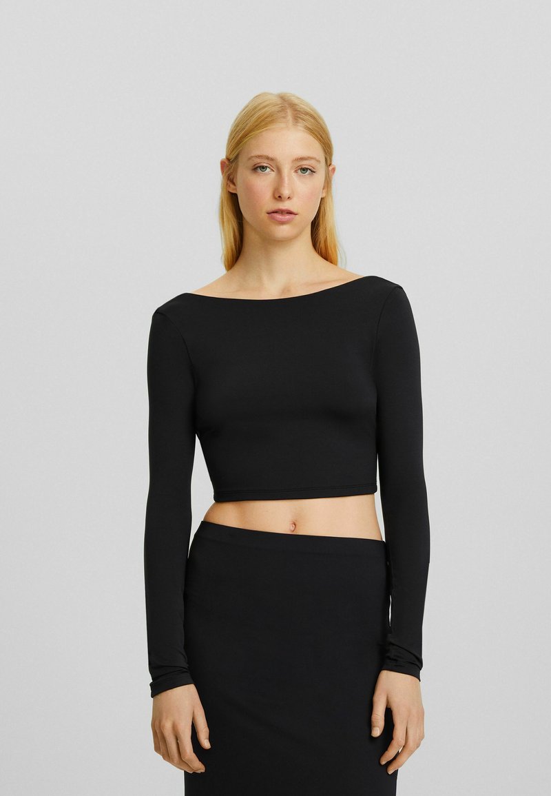 Bershka OPEN BACK Top s dlouhým rukávem black/černá Zalando.cz