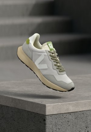 PAULISTANA - Sportbačiai - light grey/white/detox