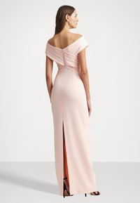 Lauren Ralph Lauren CREPE OFF THE SHOULDER GOWN - Proginė apranga - pink opal