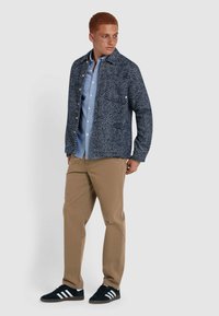 Farah NORWOOD beżowy