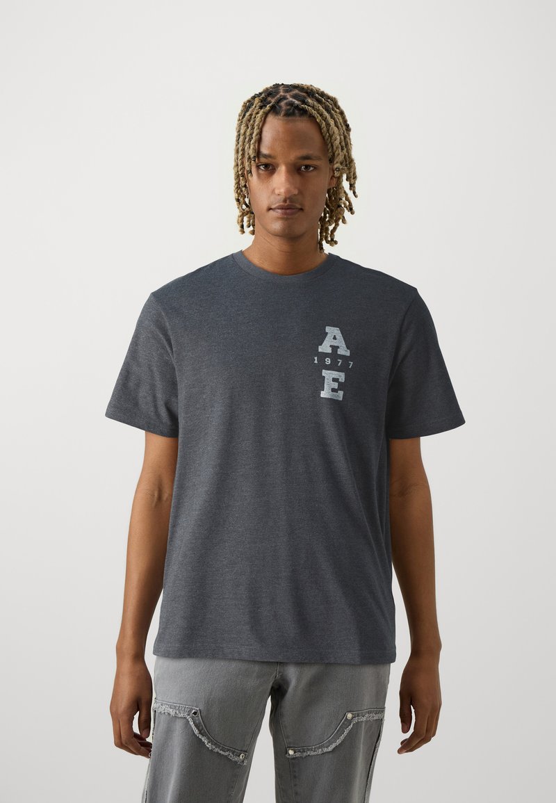 American Eagle CORE TEE  - Apdrukāts T-krekls - dark gray