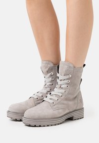 Tamaris Lace-up ankle boots - light grey