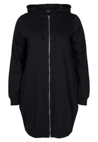 Sudadera con capucha negra, hecha de una suave mezcla de algodón, presenta un cierre frontal de cremallera completa, dos bolsillos laterales y puños acanalados con un corte más largo y relajado.