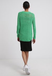 Noisy May Svetr - green
