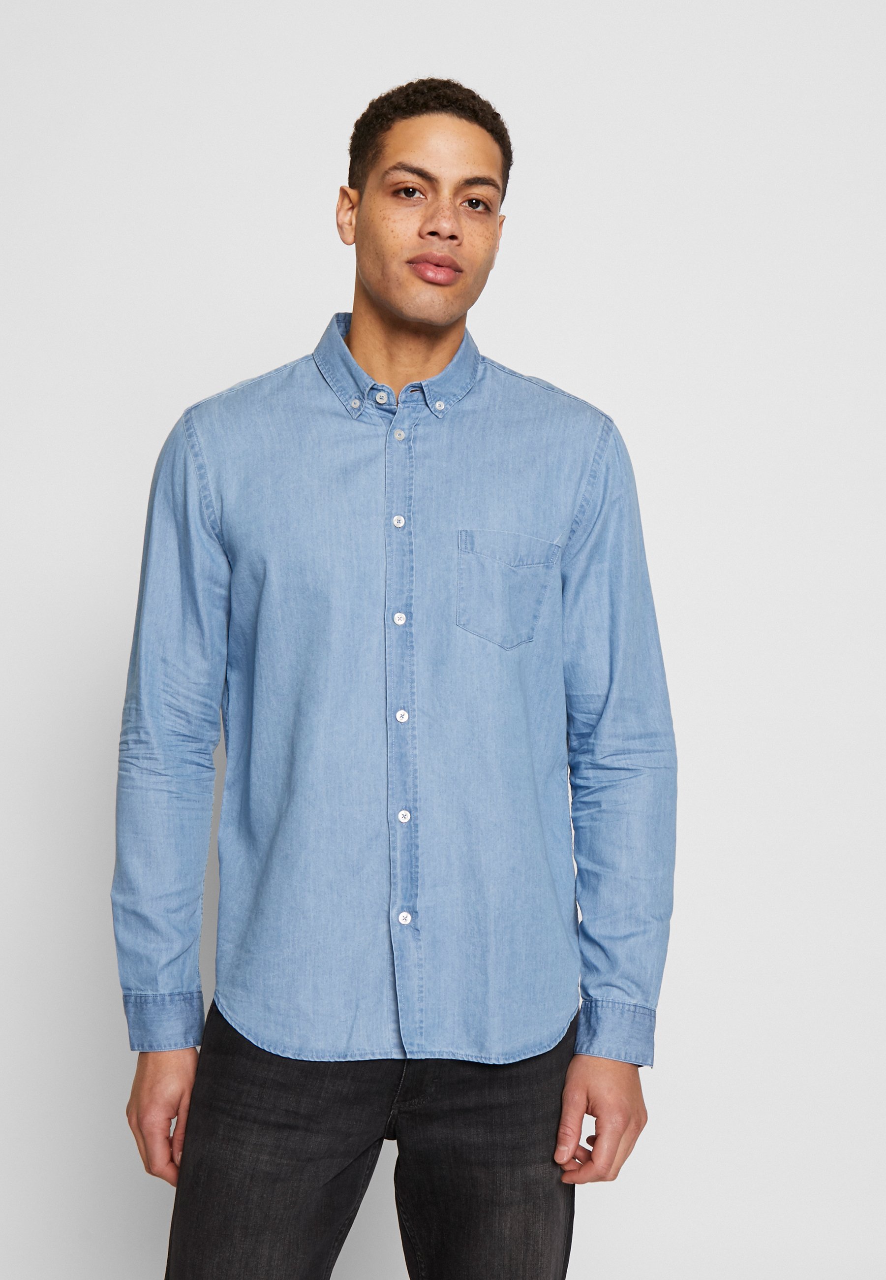 Samsøe Samsøe LIAM Skjorte dream blue Zalando.no Samsøe Samsøe LIAM SHIRT Skjorte light blue Zalando.no