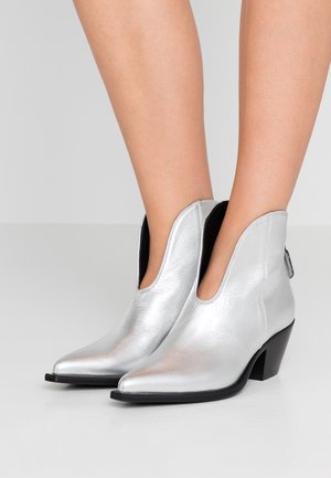 Korte laarzen - silver-coloured