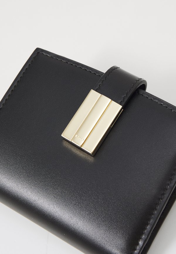 OLLAM BIFOLD - Wallet4