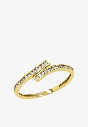 Gouden ring met een uniek open ontwerp, versierd met kleine heldere stenen in een rechte lijn, en een gebogen accent aan de bovenkant.