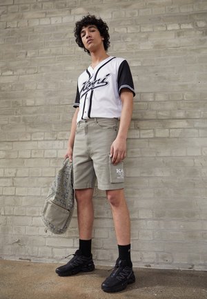 Karl Kani RETRO WASHED CARGO - Short - military green