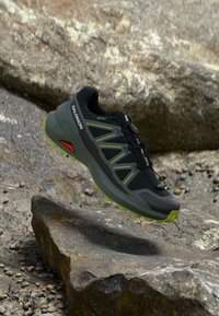 Neizbrano, black/urban chic/dark citron