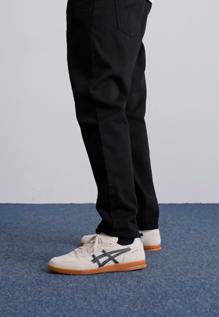 Aya☆　12/11 ASICS SportStyle SKYHAND OG UNISEX - Sneakers low - oatmeal/black