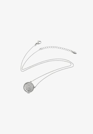 Zilveren ketting met een ronde hanger met meerdere kleine sprankelende stenen, parelaccenten en een karabijnsluiting.