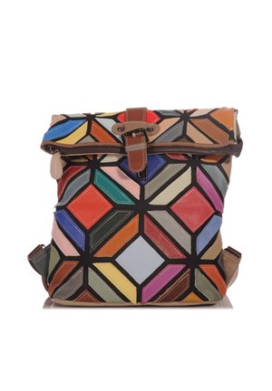 HANDGEFERTIGTER PACHWORK DESIGN CYTY  - Tagesrucksack - rot