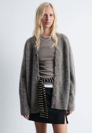 LONG - Strickjacke - grey