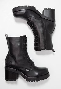 Dockers by Gerli Botki na platformie