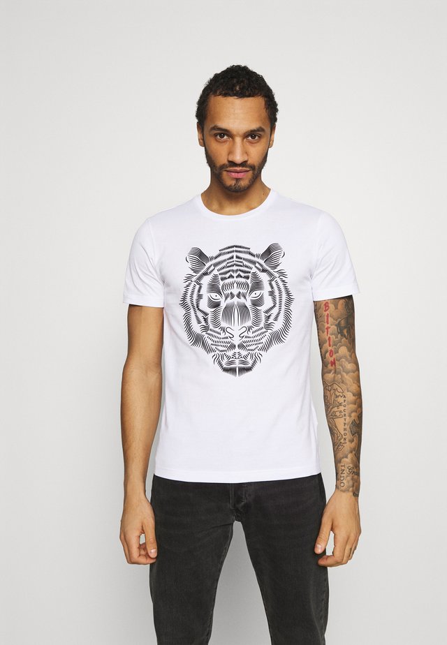 SLIM FIT WITH DOUBLE LAYER - Printtipaita - bianco