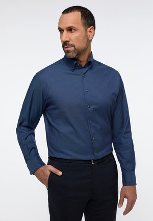 SOFT TAILORING TWILL MODERN FIT - Shirt - denim