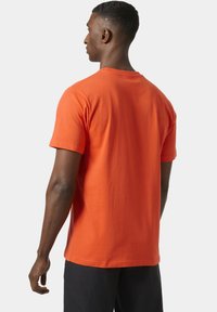 Helly Hansen HH BOX - Triko s potiskem - flame