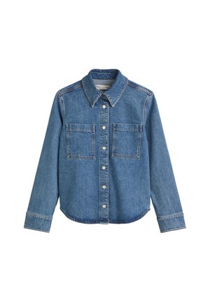 Denim shirt in light blue with a classic collar, button-front closure, two chest pockets, and long sleeves with buttoned cuffs. Smooth texture.