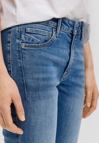 QS CATIE ciemnoniebieski