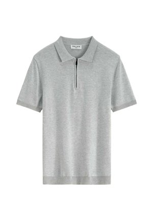 Polo manches courtes gris clair avec col et fermeture éclair à l'avant, en tissu tricoté doux.