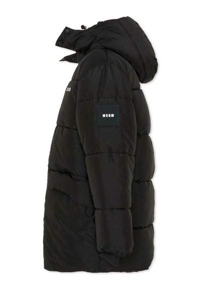 Zwarte pufferjas met capuchon, voorzien van gequiltte secties, een logo op de borst en een patch met "MSGM" op de linker mouw.