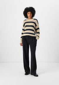 Tommy Hilfiger Džemper - caravan/dark night navy