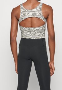 Nike Performance Top - grey